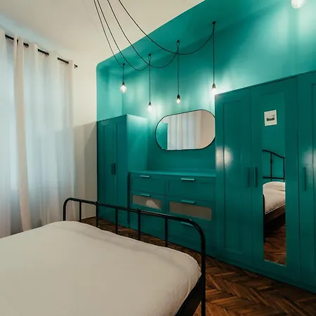 Old Town Oasis Apartament